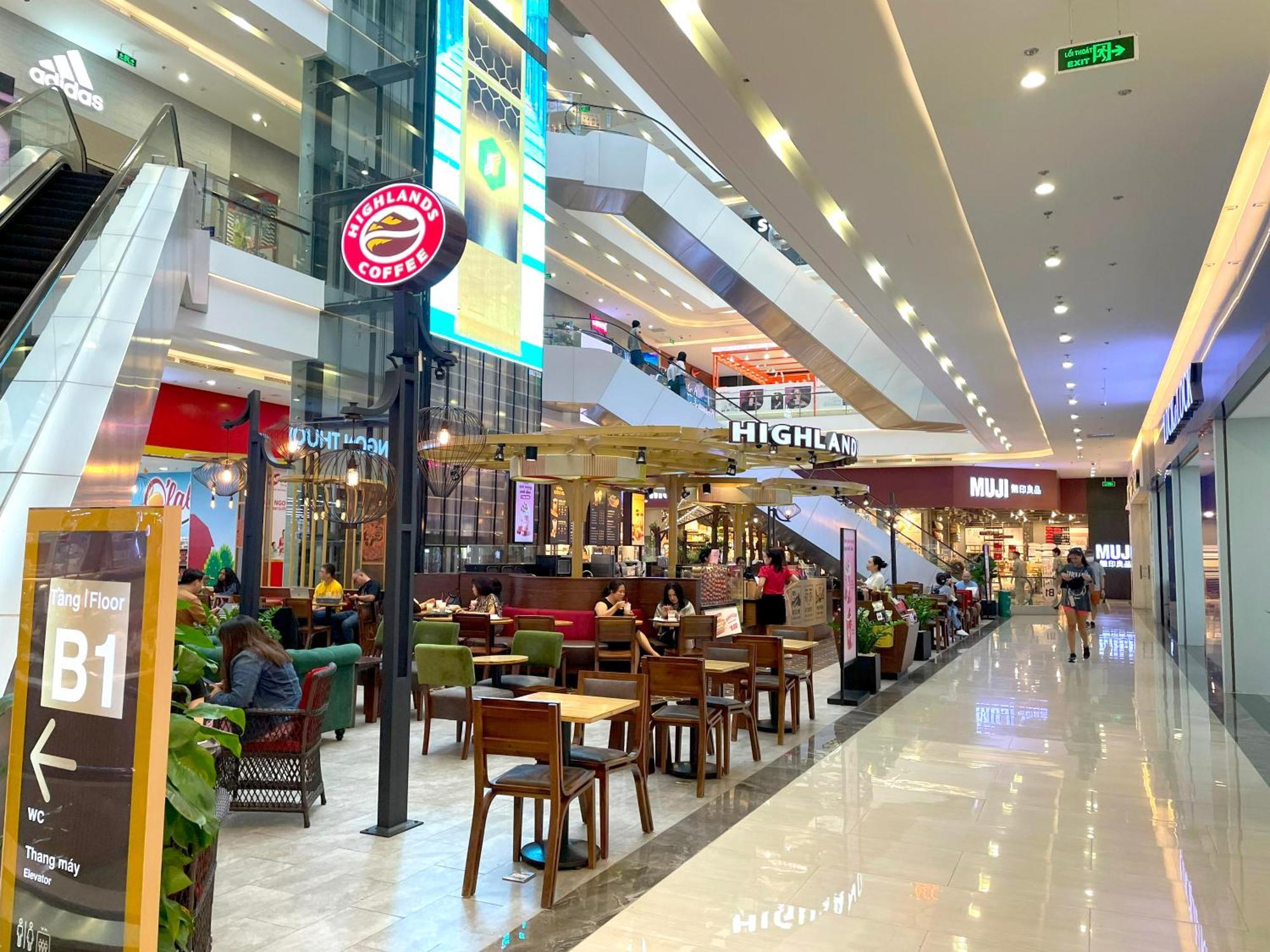 Qmp - Vinhomes Metropolis ハノイ市 エクステリア 写真
