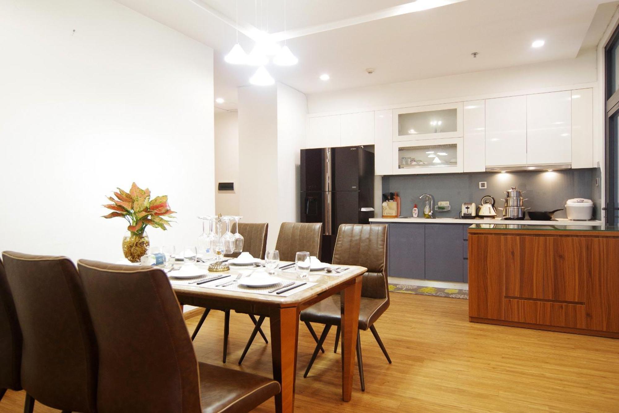 Qmp - Vinhomes Metropolis ハノイ市 エクステリア 写真